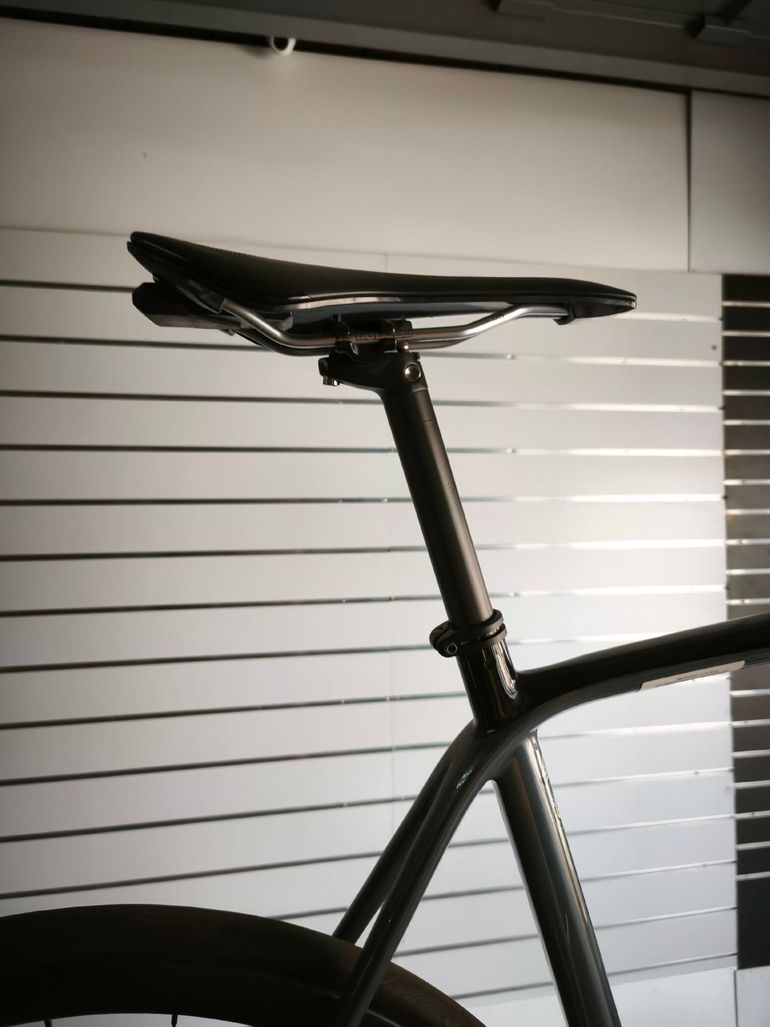 Used Merida SCULTURA DISC FORCE-EDITION 2020 2020 Road & Gravel, Light Gray — image 4 of 8