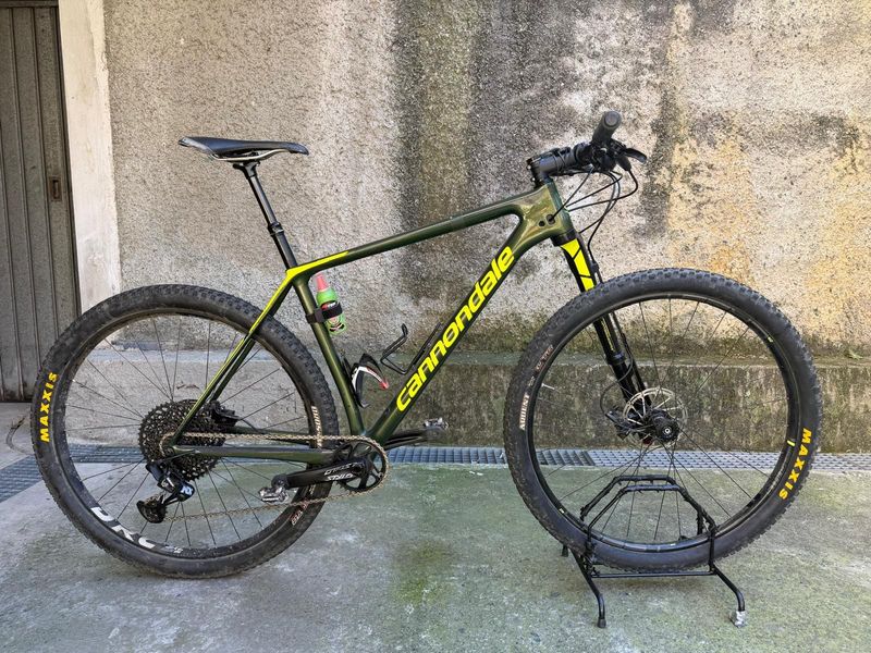 Używany Cannondale F-Si Carbon 3 2019 2019 MTB