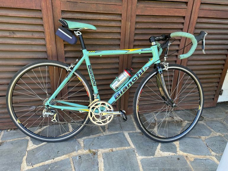 Used Bianchi Bianchi Custom Shimano 105 2005 Road & Gravel — image 1 of 3
