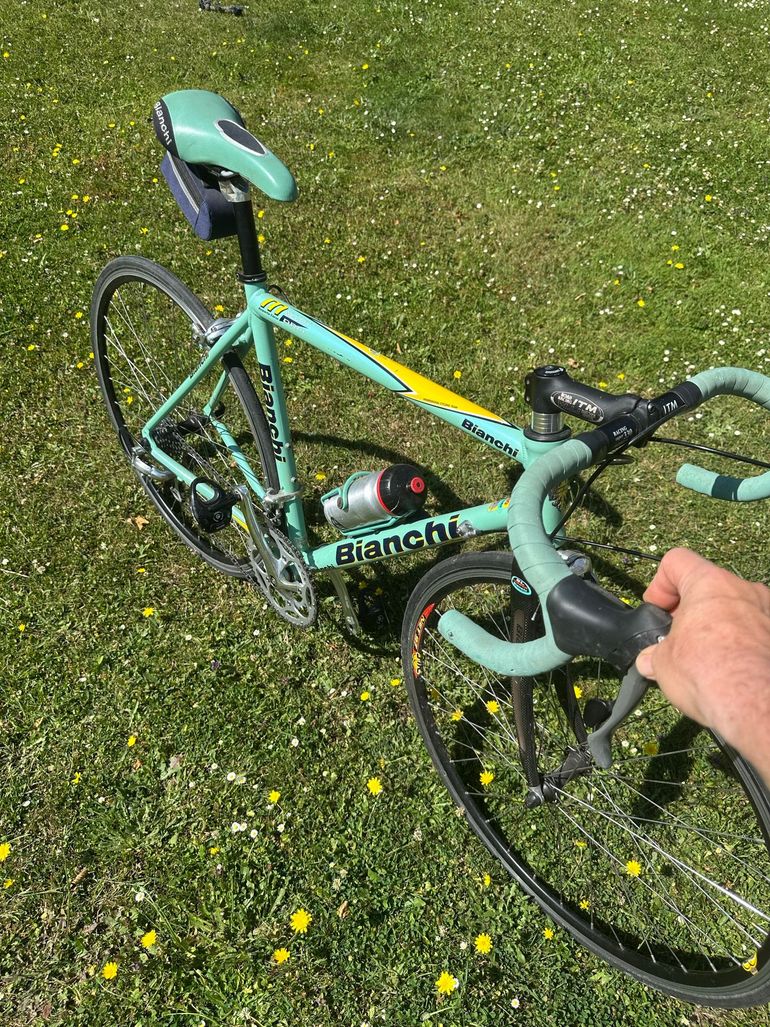 Used Bianchi Bianchi Custom Shimano 105 2005 Road & Gravel — image 3 of 3