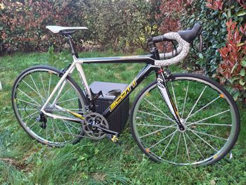 Used Scott Addict SRAM Rival 2009 Road & Gravel, Black — image 1 of 3