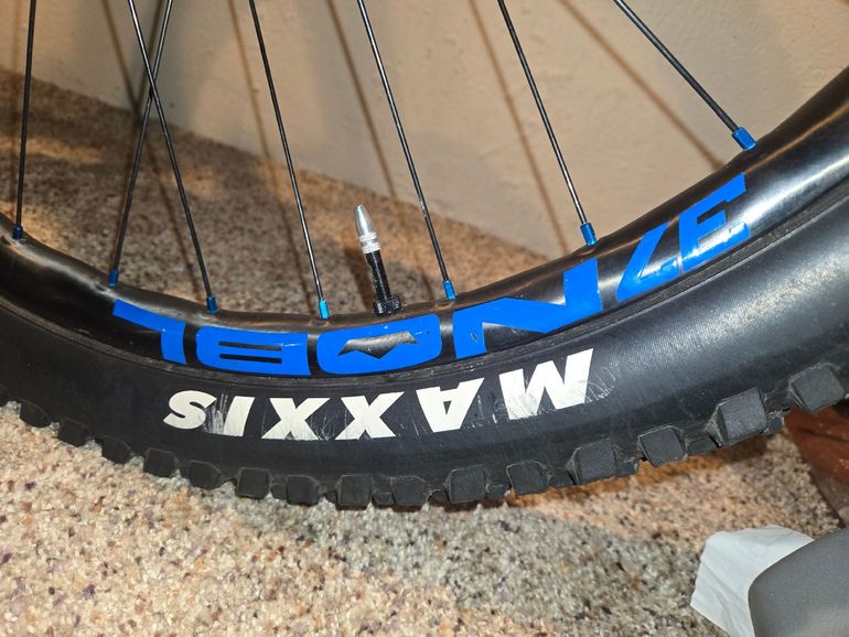 Used Transition Scout Carbon XO1 2021 2021 Mountainbike, Blue, 27.5 — image 13 of 13
