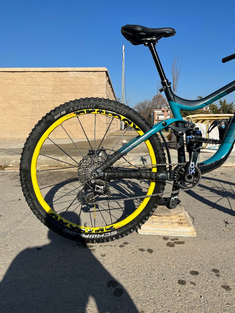 Used Giant Reign SRAM X01 2015 Mountainbike, Azul — image 3 of 7