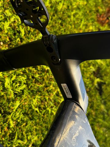Factor Ostro Shimano Dura Ace Di2 2024 Road & Gravel d'occasion — image 13 sur 13