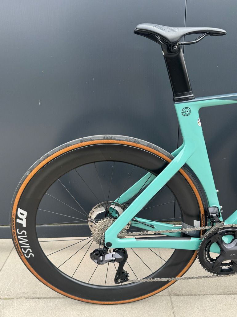 Used Canyon Aeroad CF SLX 8 Di2 2023 2023 Road & Gravel, Green — image 4 of 16