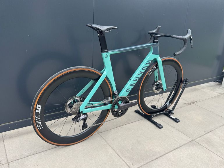 Used Canyon Aeroad CF SLX 8 Di2 2023 2023 Road & Gravel, Green — image 2 of 16