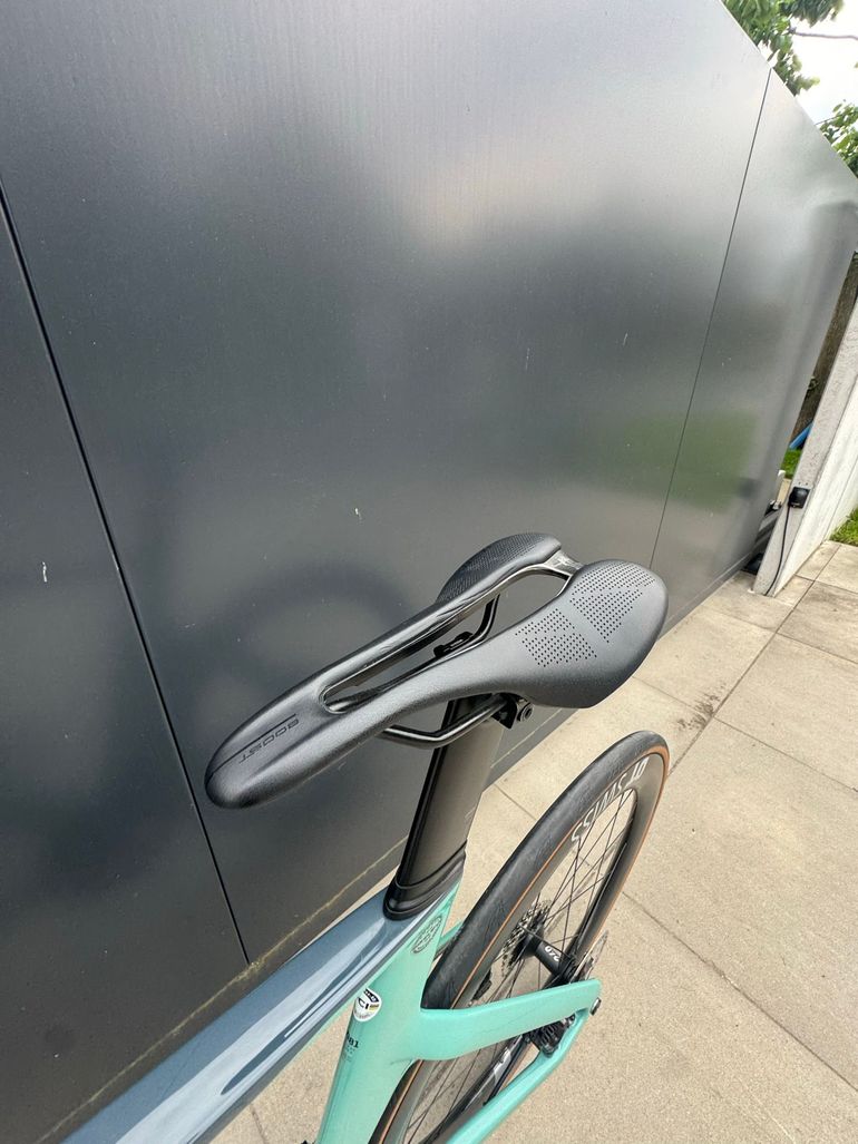Used Canyon Aeroad CF SLX 8 Di2 2023 2023 Road & Gravel, Green — image 16 of 16