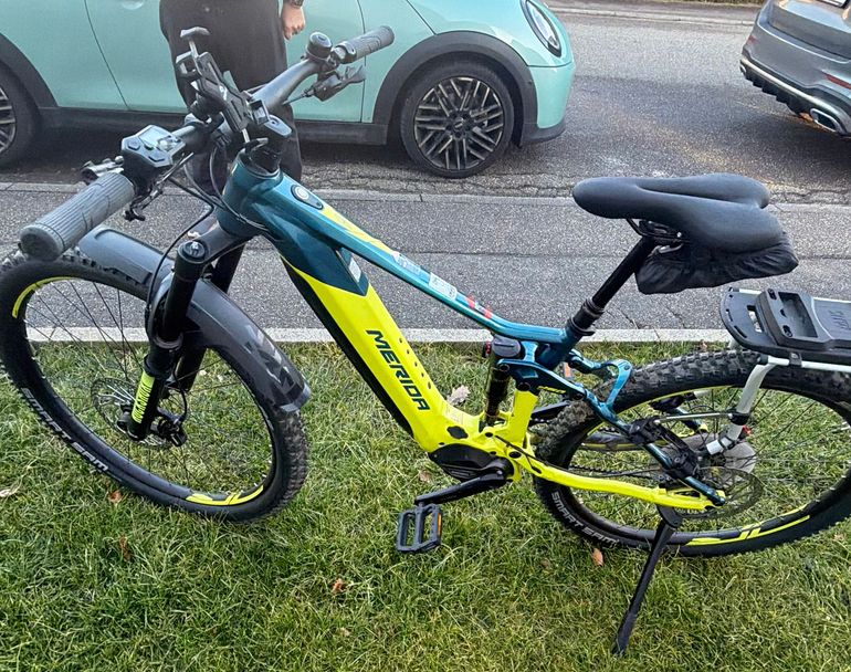 Used Merida eONE-SIXTY 575 2022 2022 Mountainbike, Blue, 29, 27.5 — image 2 of 5