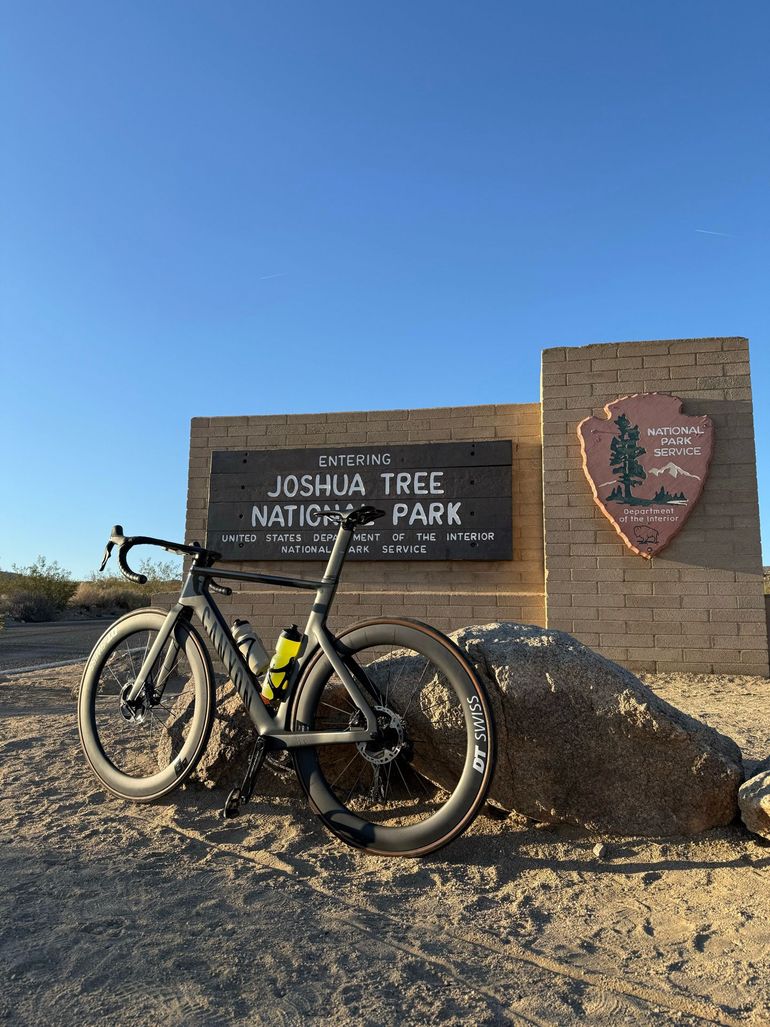Used Canyon Aeroad Shimano Dura Ace Di2 2022 Road & Gravel, Black — image 4 of 4