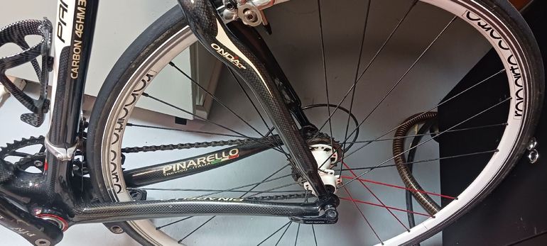 Used Pinarello Paris Carbon Pinarello Paris Carbon Custom Campagnolo Chorus 2012 Road & Gravel, Red — image 6 of 8