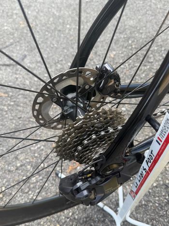 Used Pinarello Dogma Shimano Ultegra Di2 2018 Road & Gravel, Negro — image 16 of 16