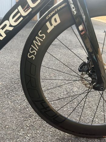 Used Pinarello Dogma Shimano Ultegra Di2 2018 Road & Gravel, Negro — image 10 of 16