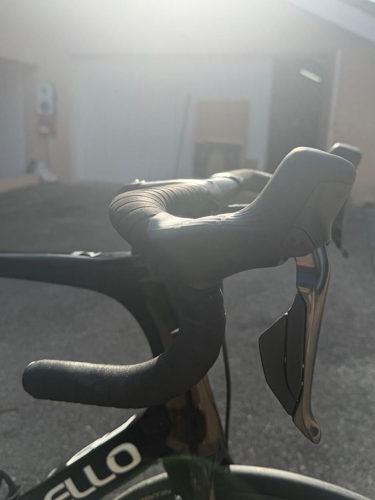 Used Pinarello Dogma Shimano Ultegra Di2 2018 Road & Gravel, Negro — image 8 of 16