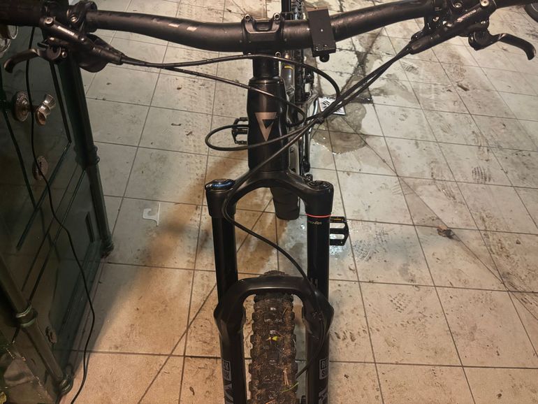Used Giant Reign 2 2023 Frameset 2023 Mountainbike — image 5 of 10