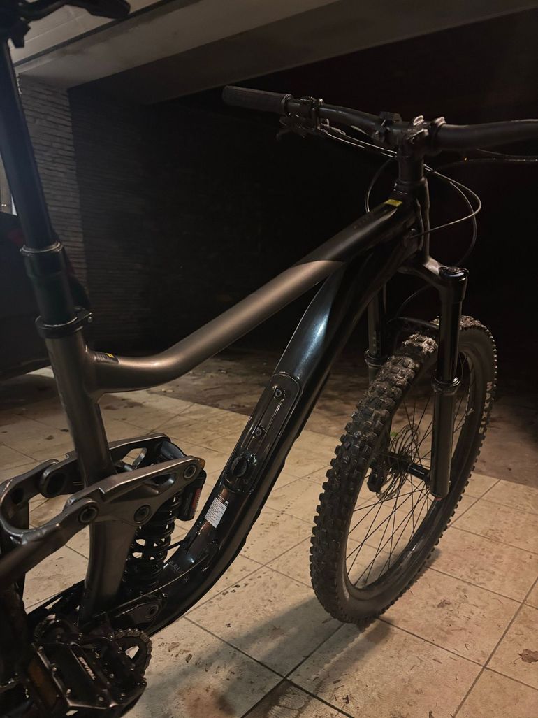 Used Giant Reign 2 2023 Frameset 2023 Mountainbike — image 9 of 10