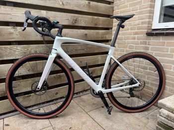 Specialized, Roubaix SRAM Rival eTap AXS