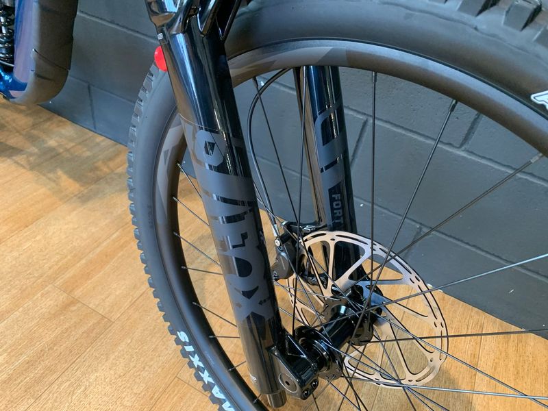 Tweedehands Giant Reign SX 2024 2024 Mountainbike — afbeelding 8 van 8