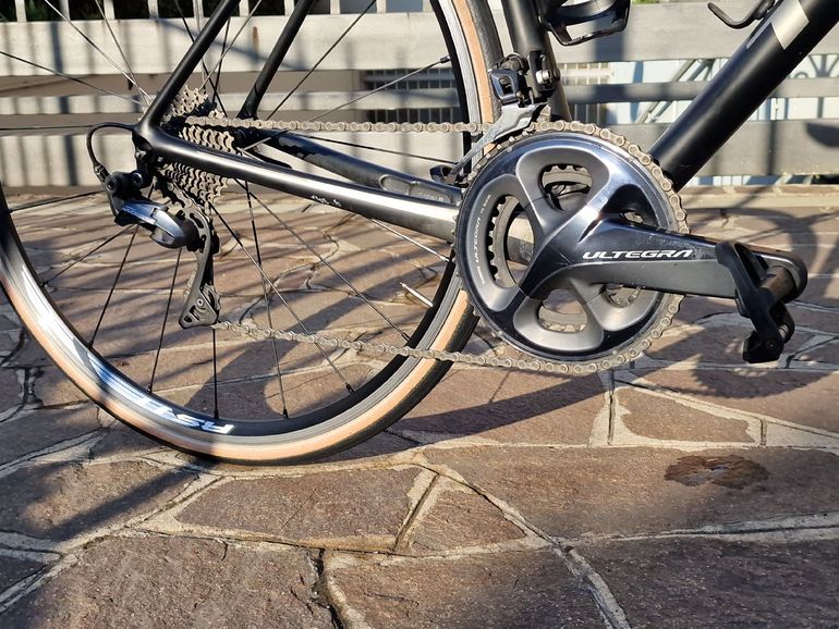 Used Trek Émonda SL 6 2019 2019 Road & Gravel, Black — image 3 of 11