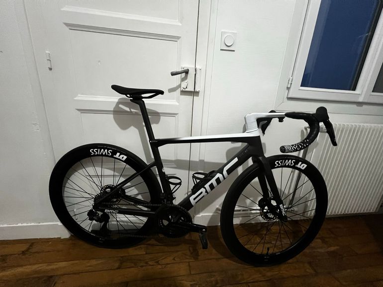 Used BMC Teammachine SLR 01 TWO 2023 2023 Road & Gravel, Black — image 1 of 7