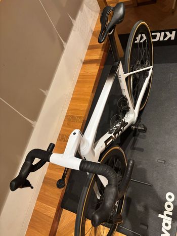 Used BMC BMC Custom Shimano Dura Ace Di2 2024 Road & Gravel — image 8 of 9