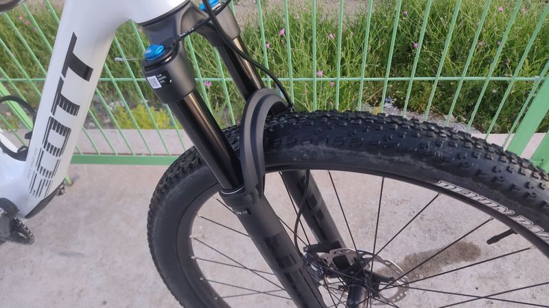 Używany Scott Spark RC Team 2024 2024 Mountainbike — zdjęcie 17 z 23