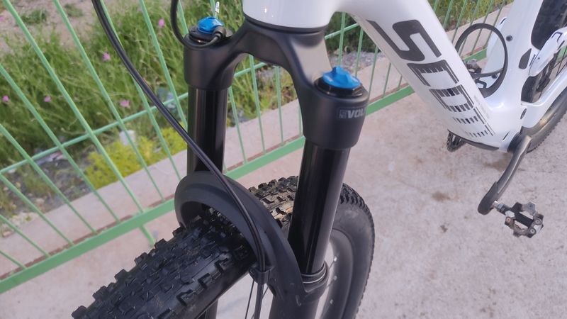 Używany Scott Spark RC Team 2024 2024 Mountainbike — zdjęcie 16 z 23