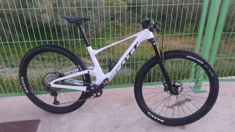 Używany Scott Spark RC Team 2024 2024 Mountainbike — zdjęcie 1 z 23