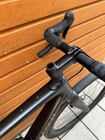 Used Specialized Diverge 4 Expert - Shimano GRX Di2 2026 2026 Road & Gravel, Black — image 8 of 11