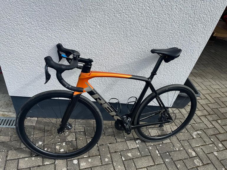 Used Trek Émonda SL 7 2021 2021 Road & Gravel — image 2 of 5
