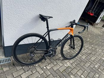 Used Trek Émonda SL 7 2021 2021 Road & Gravel — image 4 of 5