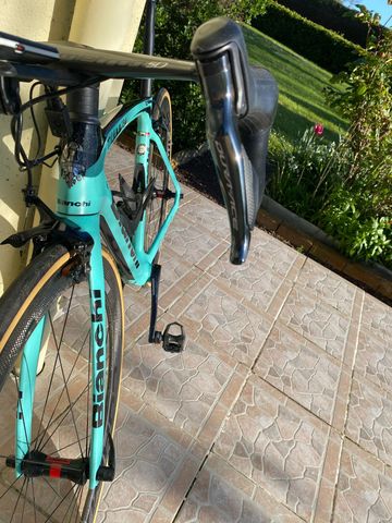 Used Bianchi Oltre Shimano Dura Ace Di2 2020 Road & Gravel, Green — image 5 of 9