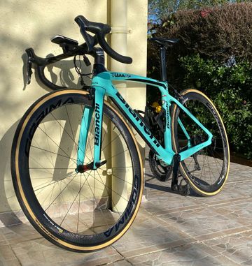Used Bianchi Oltre Shimano Dura Ace Di2 2020 Road & Gravel, Green — image 9 of 9