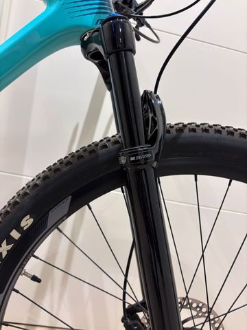 Used Megamo FACTORY 15 2022 2022 Mountainbike, Blue, 29 — image 7 of 9
