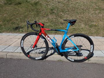 Used WRC Custom Shimano Ultegra Di2 2023 Road & Gravel, Red — image 2 of 8