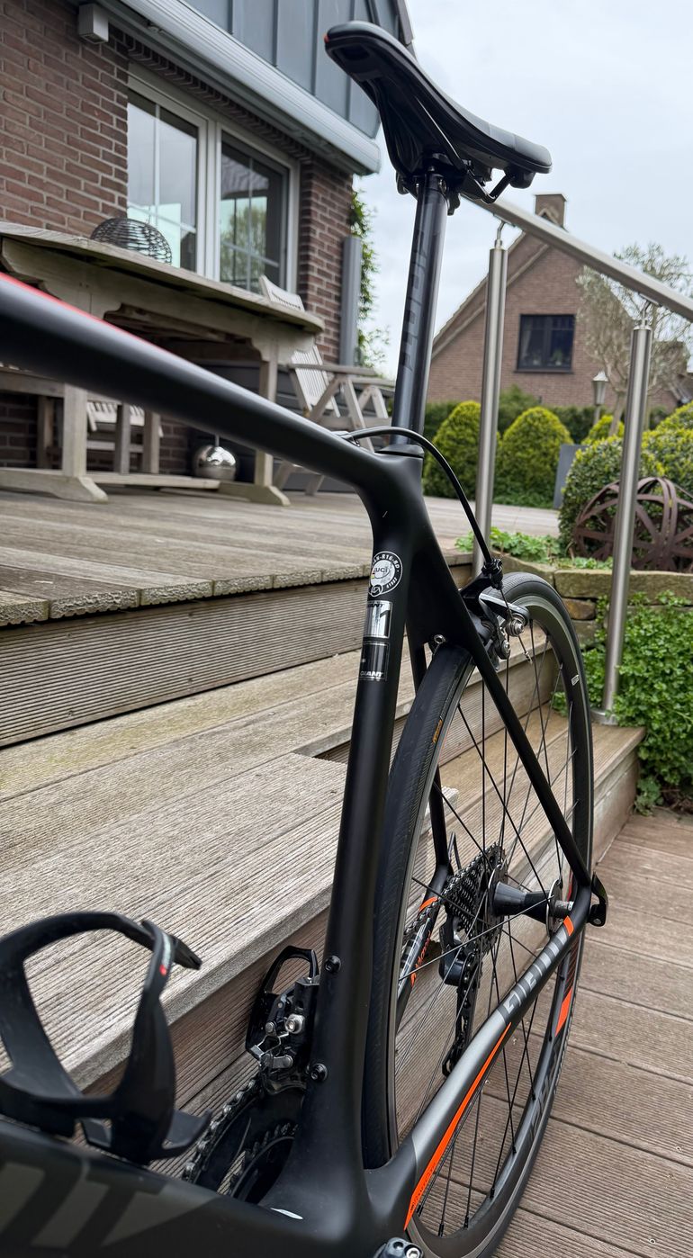 Used Giant TCR Advanced 1 2018 2018 Road & Gravel, Black — image 3 of 8