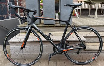Used Giant TCR Advanced 1 2018 2018 Road & Gravel, Black — image 1 of 8