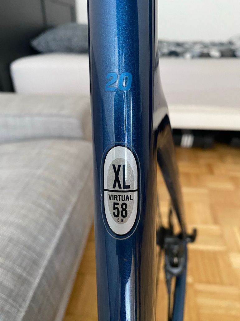 Used Scott Addict RC 20 2021 2021 Road & Gravel, Blau — image 10 of 11
