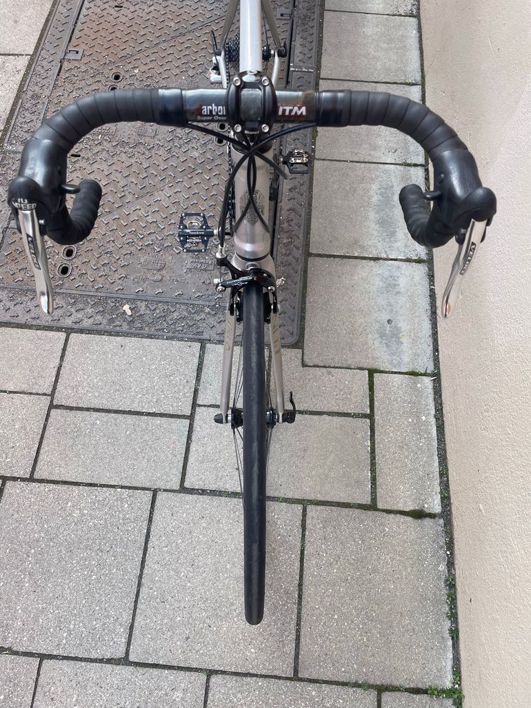 Used Bianchi Luna Campagnolo Veloce 2002 Road & Gravel, Light Gray — image 7 of 17