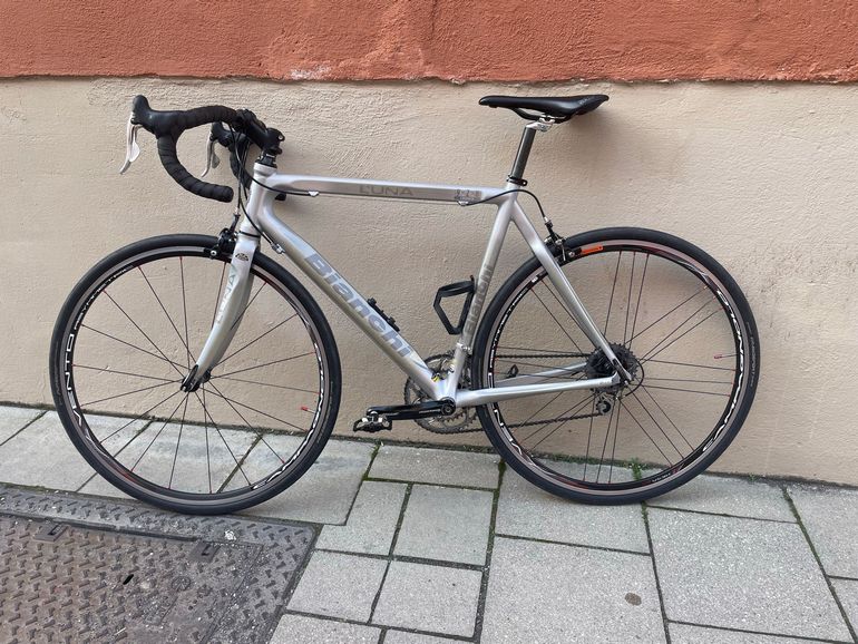 Used Bianchi Luna Campagnolo Veloce 2002 Road & Gravel, Light Gray — image 2 of 17