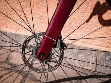 3T EXPLORO TEAM SRAM Rival 2023 Road & Gravel de segunda mano, Rojo — imagen 10 de 13