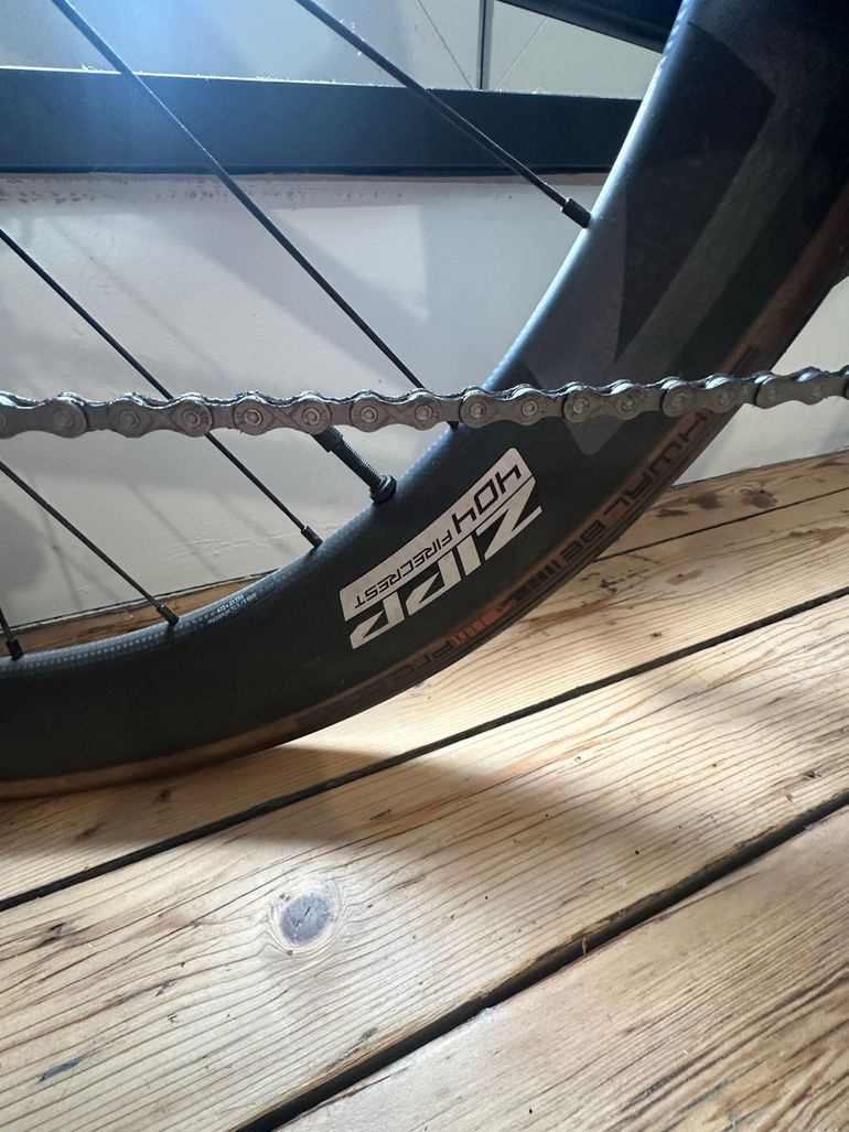 Used Specialized Tarmac Shimano Dura Ace Di2 2021 Road & Gravel, Green — image 2 of 4