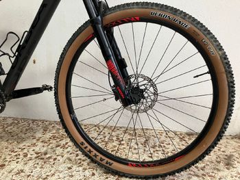 Used Orbea ALMA H30-EAGLE 29 2019 2019 Mountainbike, Black, 29 — image 8 of 11