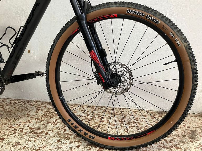 Used Orbea ALMA H30-EAGLE 29 2019 2019 Mountainbike, Black, 29 — image 8 of 11