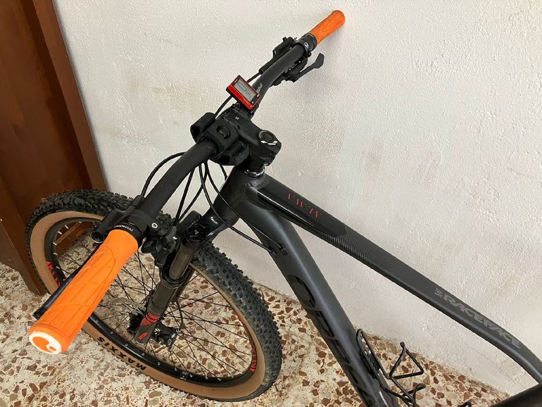 Used Orbea ALMA H30-EAGLE 29 2019 2019 Mountainbike, Black, 29 — image 4 of 11