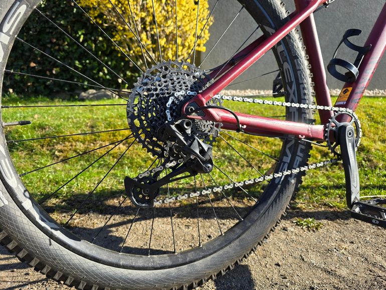 Used Canyon Stoic 3 2024 2024 Mountainbike, Red, 27.5, 29 — image 5 of 9