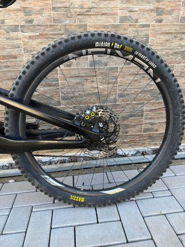 Używany Canyon Spectral Shimano Deore XT 2021 Mountainbike — zdjęcie 3 z 10
