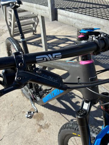 Used Santa Cruz Blur SRAM GX Eagle 2023 Mountainbike, Black, 29 — image 12 of 31
