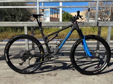 Used Santa Cruz Blur SRAM GX Eagle 2023 MTB