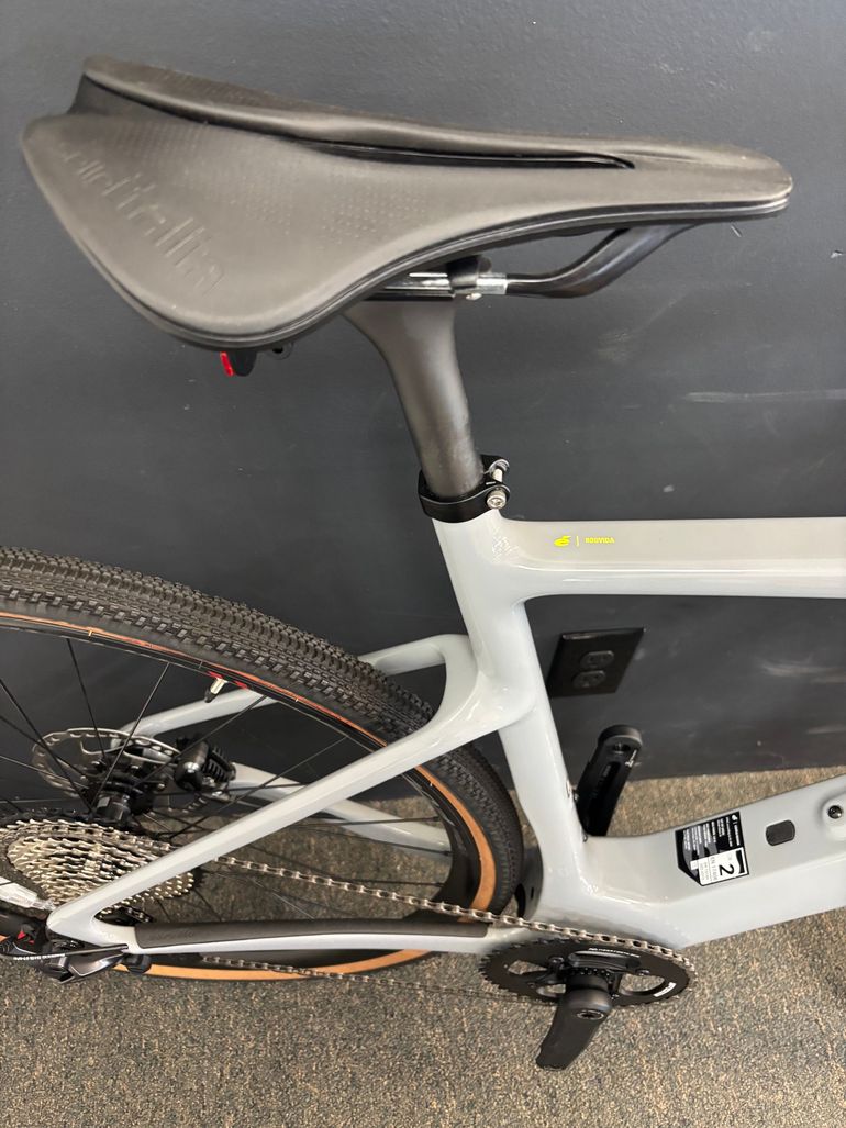 Used Cervélo Rouvida GRX RX610 2025 2025 Road & Gravel, Light Gray — image 2 of 8