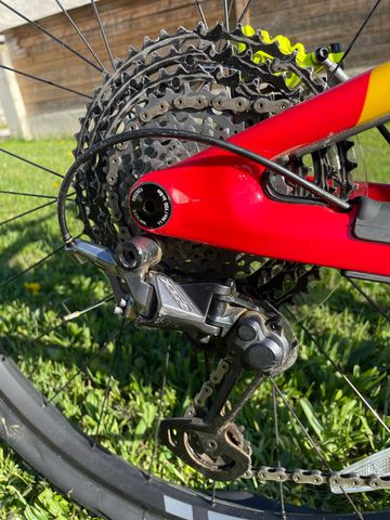 Used Intense Primer Shimano XTR 2024 Mountainbike, Red — image 8 of 8